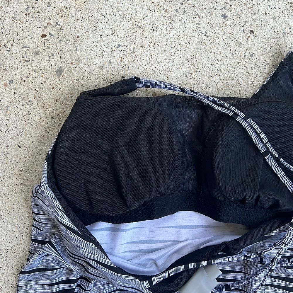Athleta Ariel Venice Strappy Sun Swim Dress Black/White Size MP - Picture 13 of 15